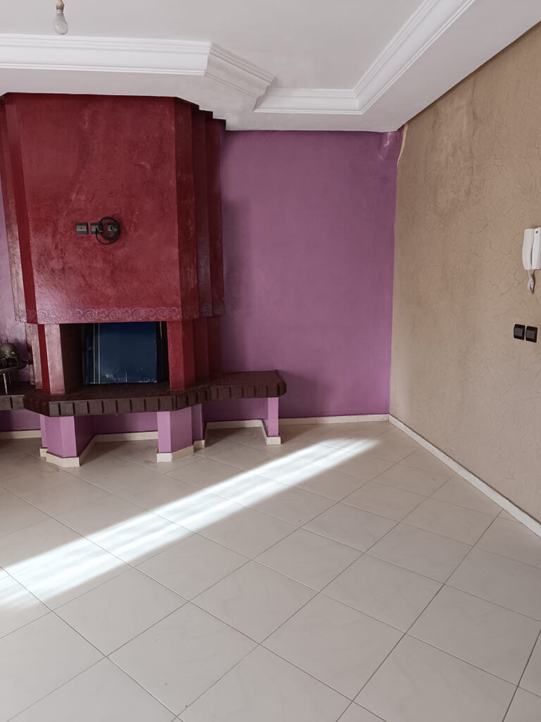 Appartement à usage bureau à la location (Tabriquit)